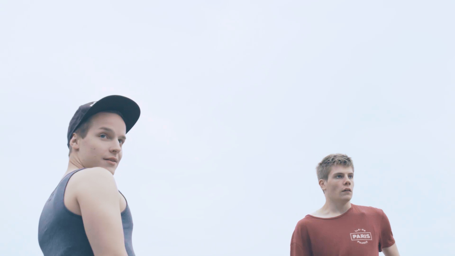 PIHALLA_V1.1.00_42_29_13.Still013-1