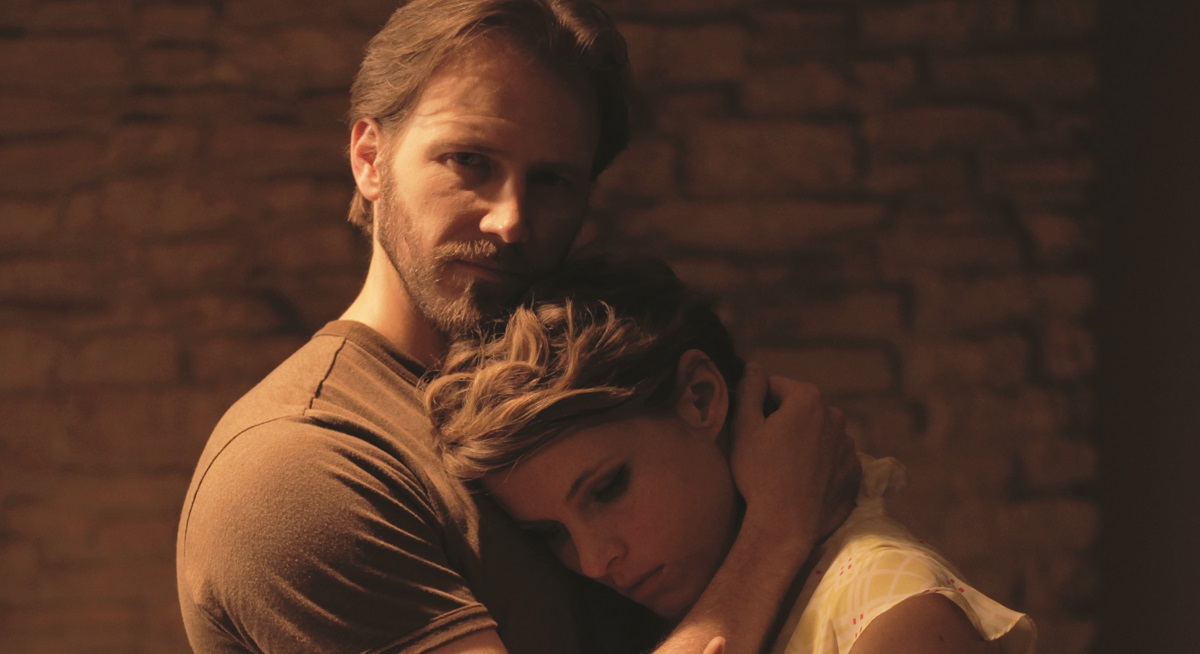 Bill Heck and Amy Seimetz in Pit Stop