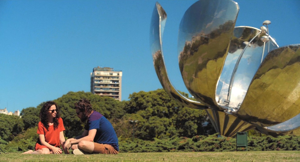 Rafael de Bona and Mayara Constantino in 45 Days Away from You