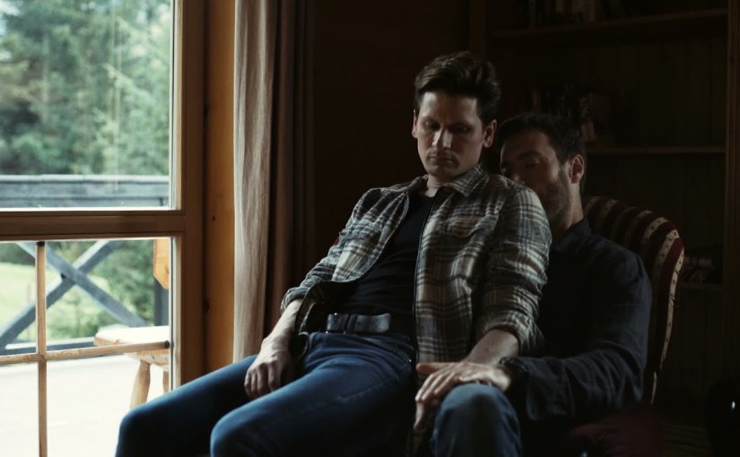 A romantic weekend getaway turns sinister in the gay thriller Complete&nbsp;Strangers