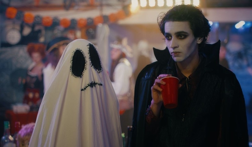 A Halloween party takes some wild turns in the gay romance ‘Love Bites’ – a Dekkoo&nbsp;Exclusive!