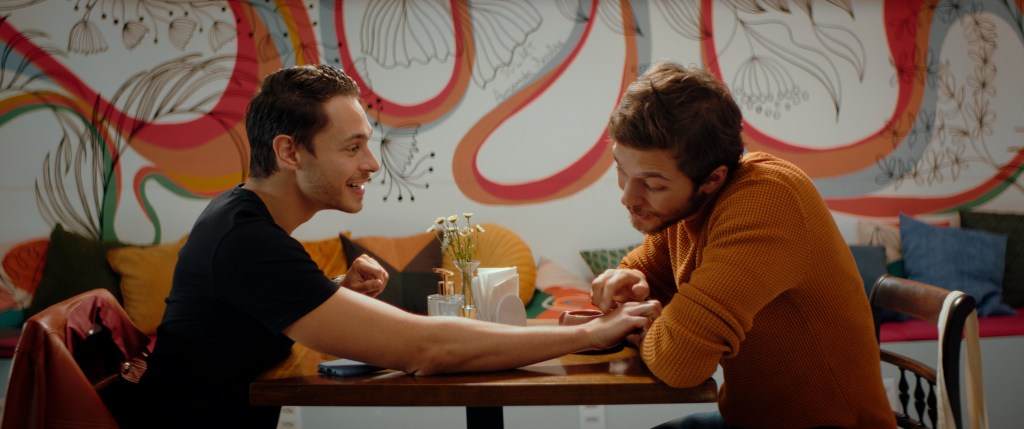 Don’t miss the acclaimed gay romantic comedy ‘Perfect Endings’ – a new Dekkoo&nbsp;Exclusive!
