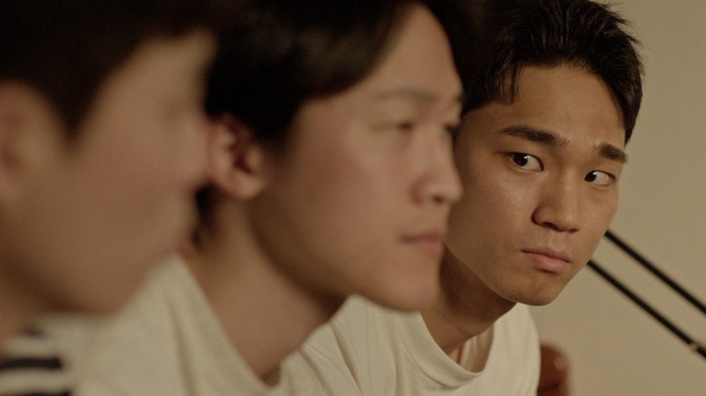 Cheol-jun finds friendship and community in the Korean gay film 3670